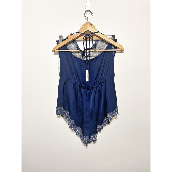 NWT VICTORIAS SECRET Navy Lace One Piece Romper L - Picture 6 of 9
